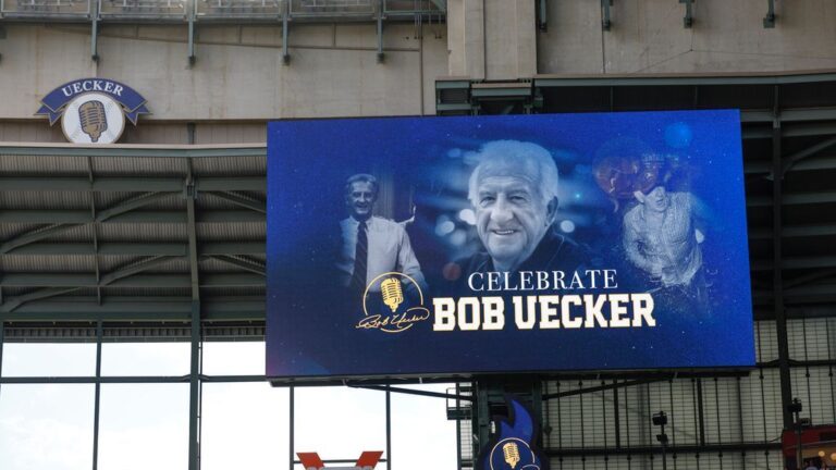 brewers-honor-bob-uecker-in-emotional-ceremony-at-home-game