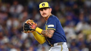 brewers-place-ss-joey-ortiz-on-il-with-hamstring-strain