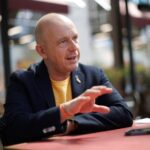 california-governor-candidate-steve-hilton-slams-democrats-at-san-jose-camp