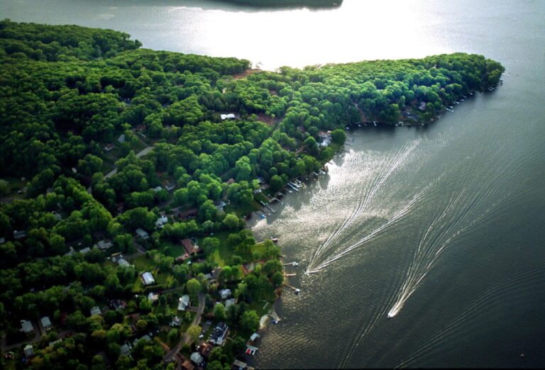 candlewood-lake-closes-all-public-islands-ahead-of-labor-day
