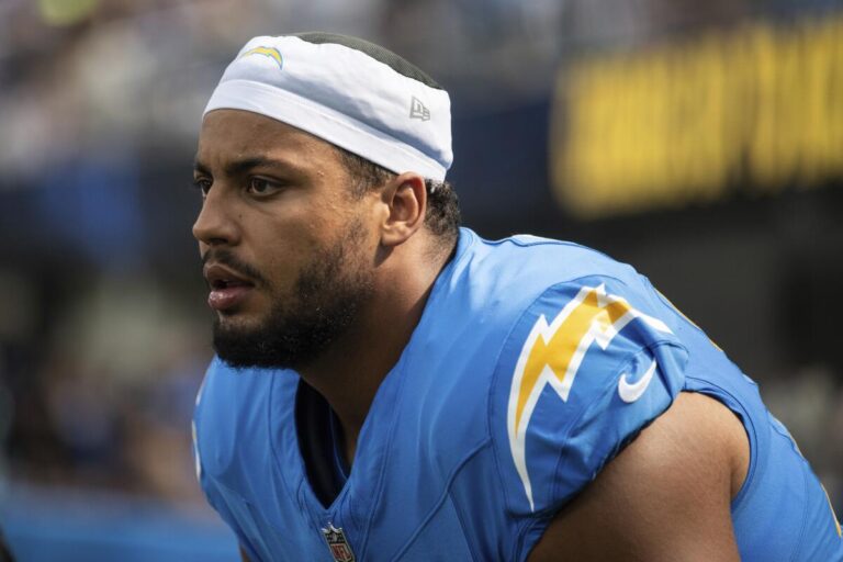 chargers-rashawn-slater-out-for-season-after-major-injury