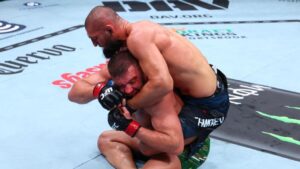 chimaev-dominates-du-plessis-to-claim-ufc-middleweight-title