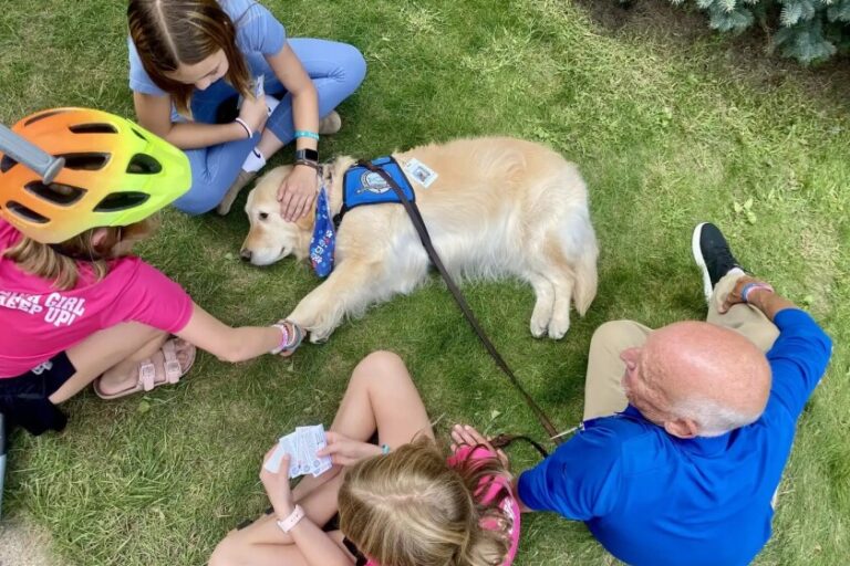 comfort-dogs-bring-healing-to-minneapolis-after-tragic-shooting