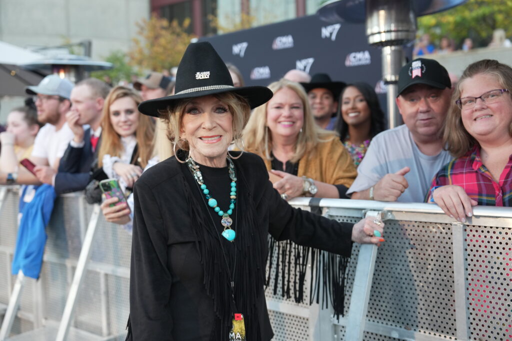 country-music-icon-jeannie-seely-passes-away-at-85