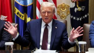 cracker-barrel-reverses-logo-change-hours-after-trump-s-call