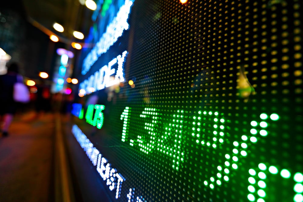 cwm-llc-reduces-stake-in-flaherty-crumrine-fund-by-25-4-
