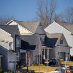disparity-grows-as-middle-class-faces-financial-challenges