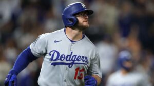 dodgers-activate-muncy-place-edman-on-il-with-ankle-injury