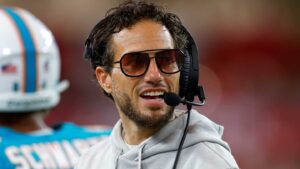 dolphins-eye-opportunity-to-secure-tight-end-tyler-higbee