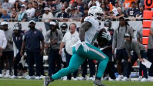 dolphins-face-major-setback-as-running-back-alexander-mattison-out-for-season