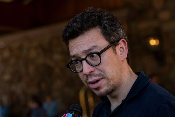 duolingo-ceo-luis-von-ahn-faces-backlash-over-ai-plans