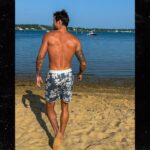 dylan-efron-showcases-ripped-physique-during-first-hamptons-trip