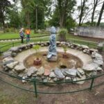 eden-springs-park-unveils-historic-lighthouse-during-car-show
