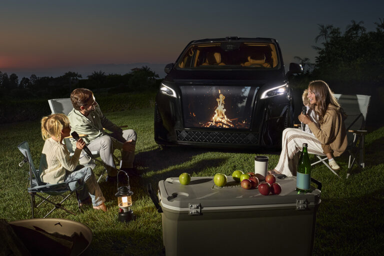 faraday-future-unveils-fx-super-one-the-future-of-luxury-evs