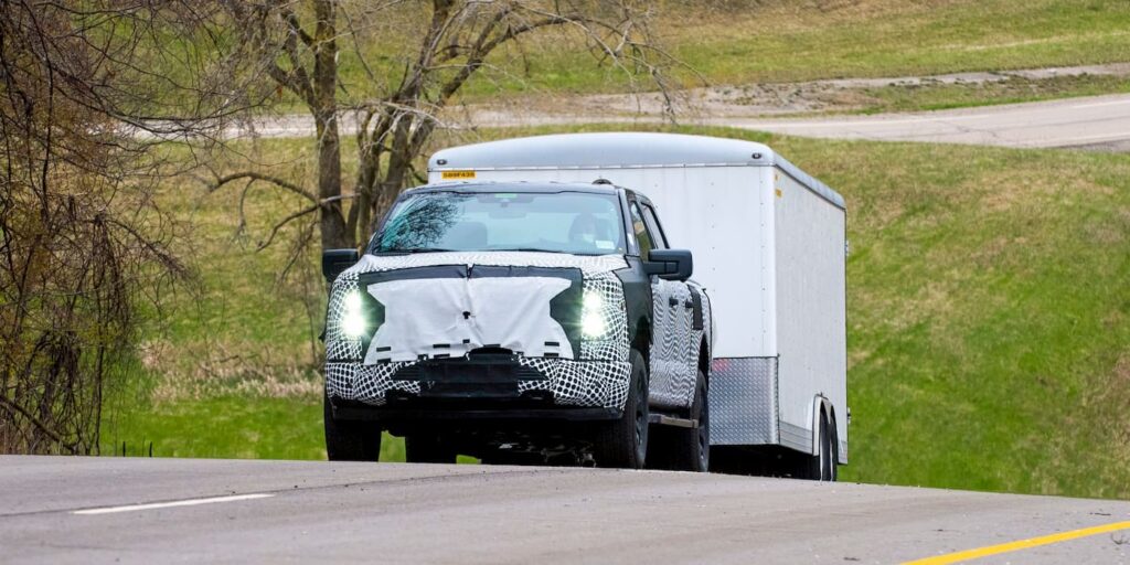 ford-delays-electric-pickup-production-shifts-focus-to-affordable-evs