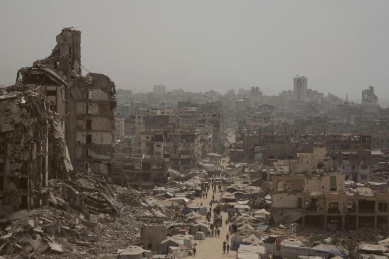 gaza-faces-famine-amidst-conflict-and-political-maneuvering