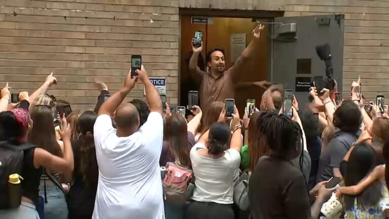 hamilton-marks-10-years-on-broadway-with-urgent-fundraiser