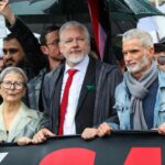 julian-assange-joins-pro-palestine-march-across-sydney-harbour-bridge