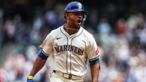 julio-rodriguez-makes-history-with-4th-20-20-season-in-mlb