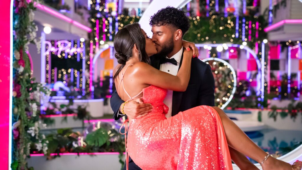love-island-usa-season-7-reunion-airs-tonight-at-8-pm-et
