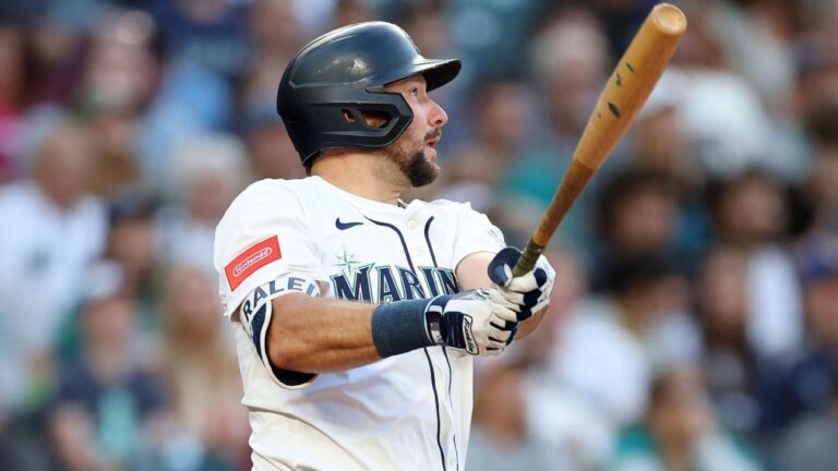 mariners-cal-raleigh-sets-new-catcher-hr-record-with-49th-blast