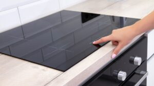 master-induction-cooking-6-essential-tips-from-experts