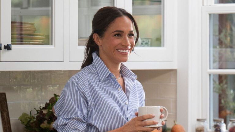 meghan-markle-endorses-shun-paring-knife-a-must-have-for-chefs-