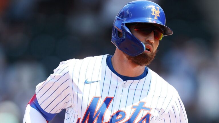 mets-brandon-nimmo-exits-game-early-with-neck-injury
