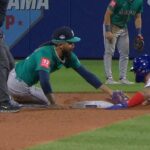 mets-francisco-alvarez-faces-mri-after-thumb-injury-in-game