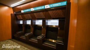 miami-dolphins-ignite-casino-excitement-during-super-bowl-season