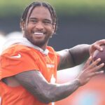 miami-dolphins-launch-exciting-new-alternate-uniforms-for-2025