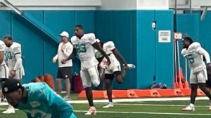 miami-dolphins-practice-highlights-key-player-returns-intense-drills