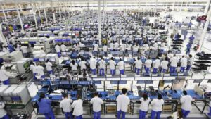 motorola-s-past-smartphone-manufacturing-lessons-for-today