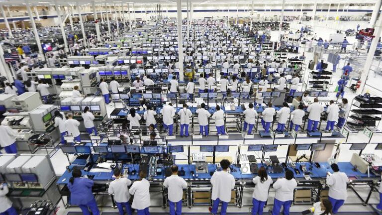 motorola-s-past-smartphone-manufacturing-lessons-for-today