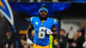 nfl-star-denzel-perryman-arrested-with-five-weapons-in-car