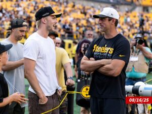 nicholas-hoult-raves-about-aaron-rodgers-steelers-preseason-game