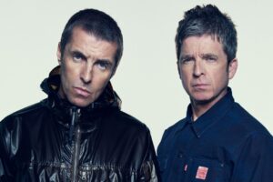 oasis-thrills-60-000-fans-in-dublin-for-first-concert-since-2009