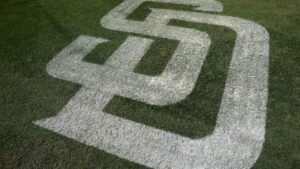 padres-xander-bogaerts-lands-on-il-with-foot-fracture