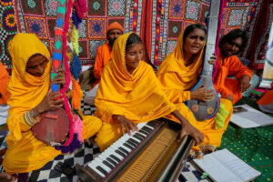 pakistani-artists-use-music-to-combat-climate-change-crisis
