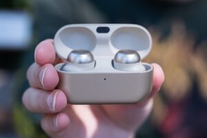 panasonic-s-technics-eah-az100-earbuds-deliver-stunning-sound-now