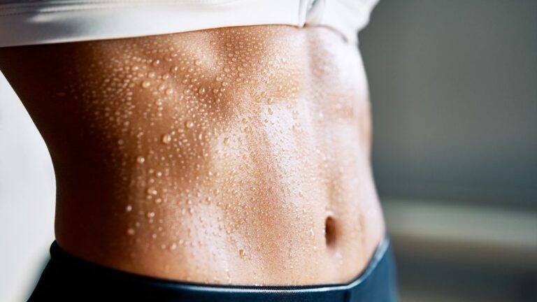 personal-trainer-reveals-challenges-of-achieving-a-six-pack