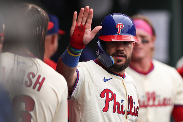 phillies-sweep-mariners-defy-odds-without-ace-wheeler