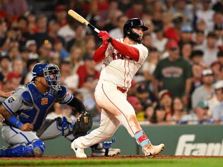 red-sox-s-abreu-stars-in-urgent-game-after-last-minute-call-up