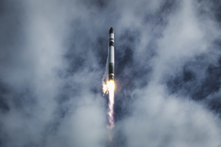 rocket-lab-successfully-launches-five-satellites-into-orbit