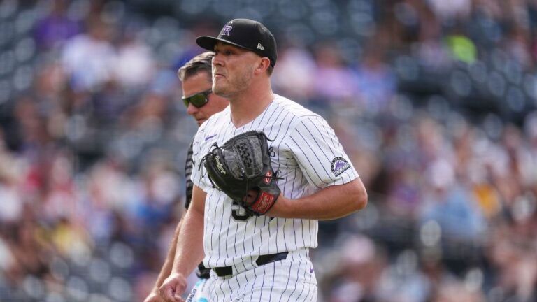 rockies-closer-seth-halvorsen-exits-game-with-elbow-injury