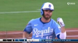 royals-vinnie-pasquantino-exits-game-with-heat-illness