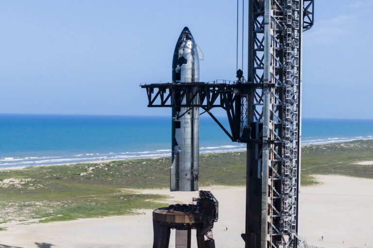 spacex-launches-crucial-starship-flight-10-this-sunday-at-7-30-pm-et