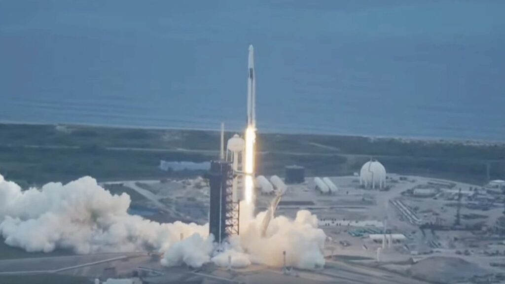 spacex-successfully-launches-crew-11-to-iss-on-historic-mission