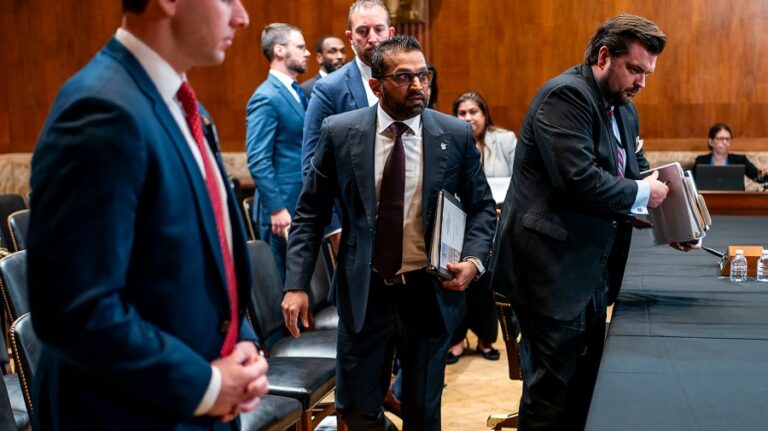 texas-gop-s-fbi-claims-ignite-political-firestorm-with-democrats
