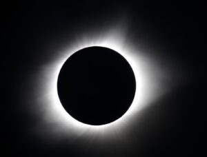 total-solar-eclipse-captivates-america-on-august-21-2017